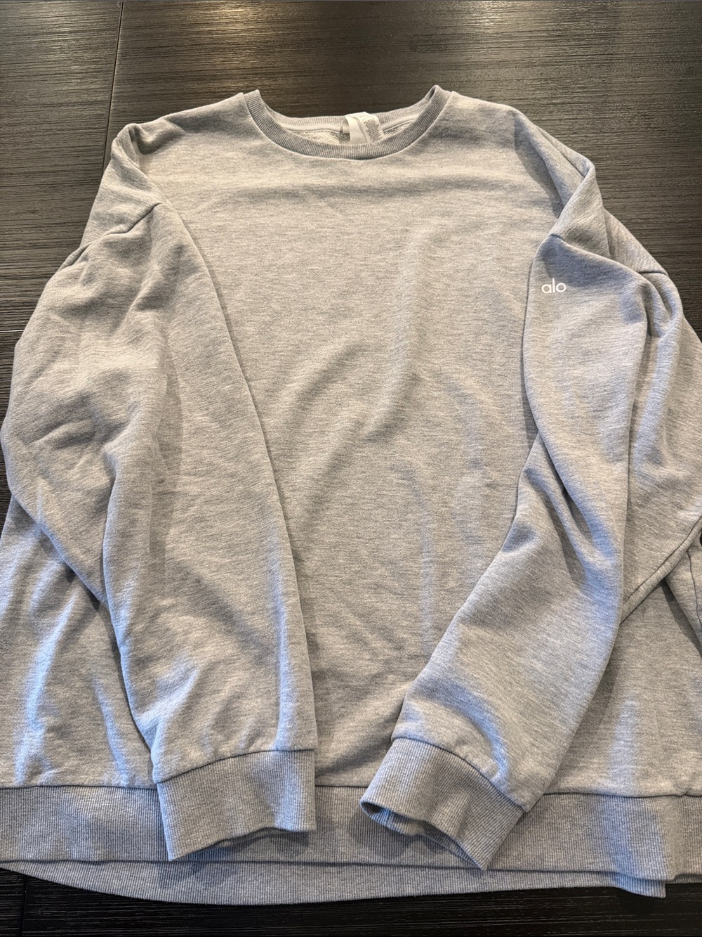 ALO Yoga Men’s Heather Light Gray Chill Crew Sweatshirt Size XL